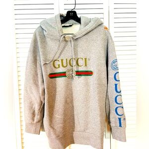 Gucci
2018 Graphic Print Hoodie